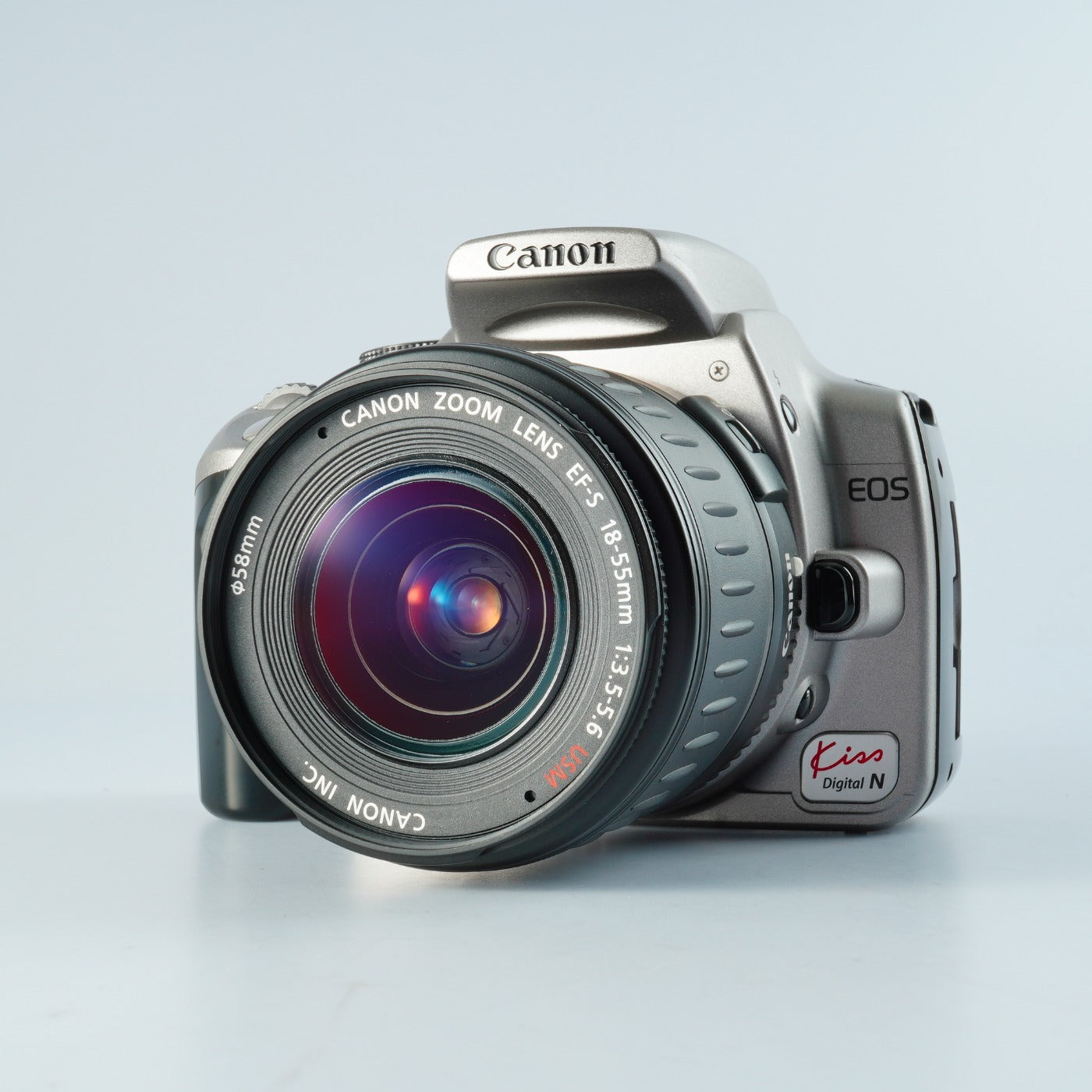 Canon EOS Kiss Digital N + EF-S 18-55mm F3.5-5.6 USM + CF Card 256MB デジタル一眼レフカメラ
