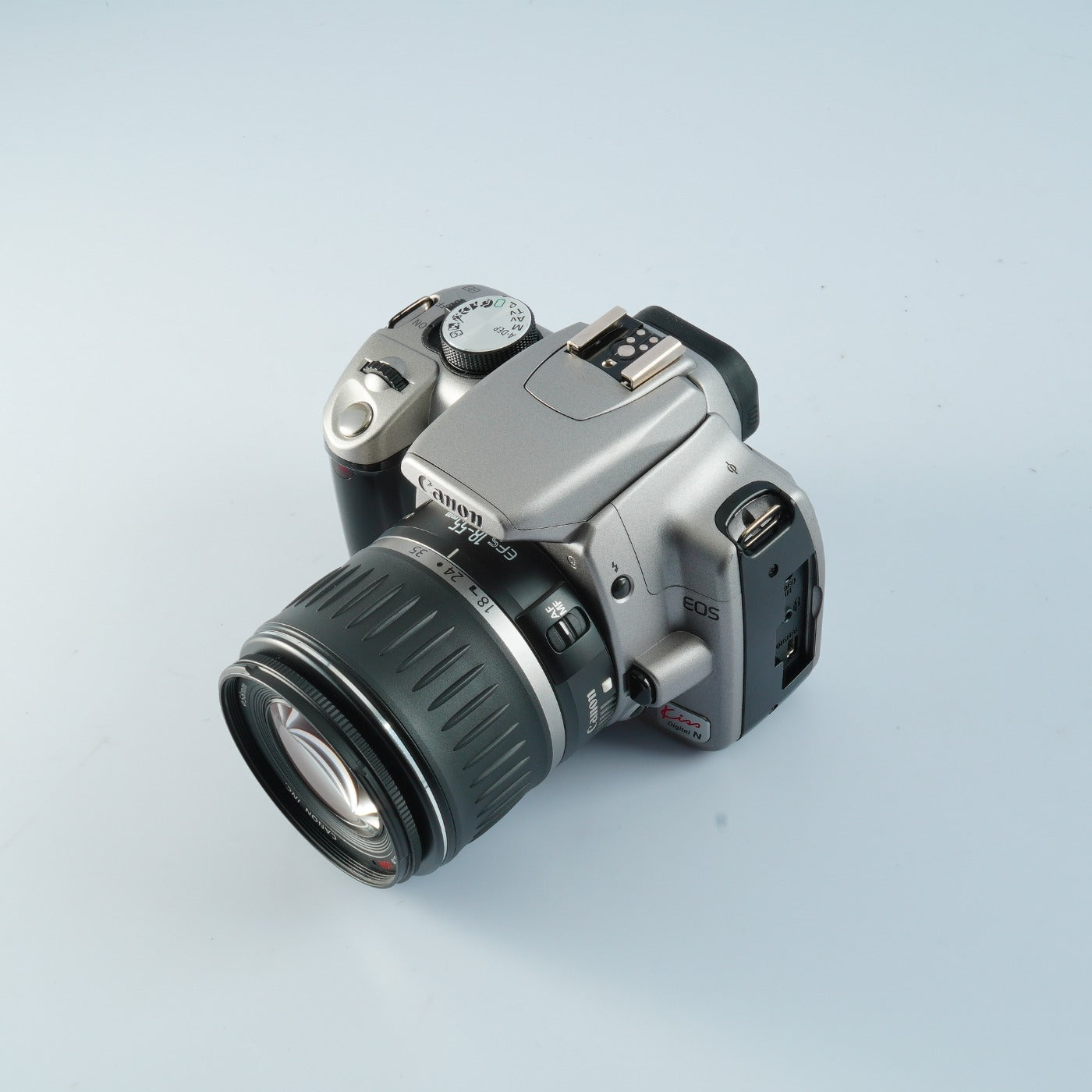 Canon EOS Kiss Digital N + EF-S 18-55mm F3.5-5.6 USM + CF Card 256MB デジタル一眼レフカメラ