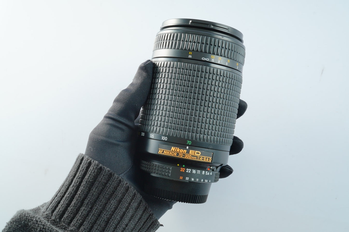Nikon AF NIKKOR 70-300mm f/4-5.6 D ED ズームレンズ