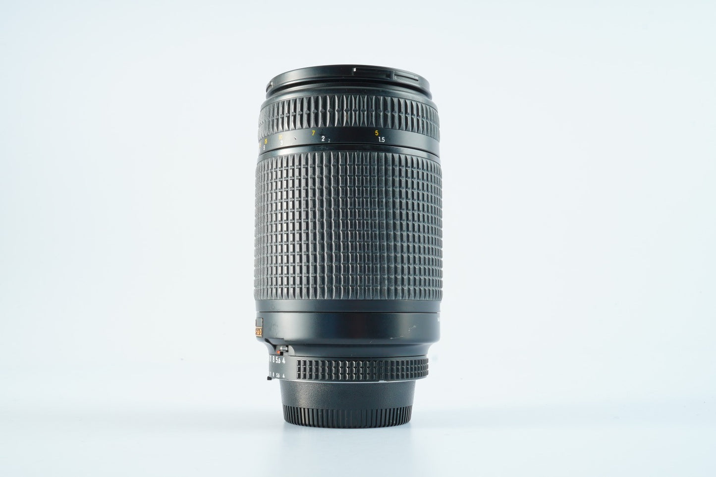 Nikon AF NIKKOR 70-300mm f/4-5.6 D ED ズームレンズ