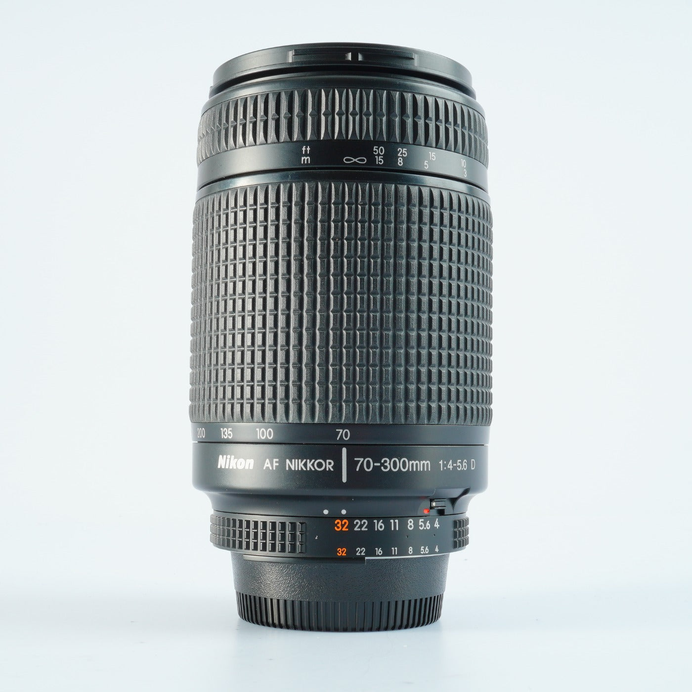 Nikon AF Nikkor 70-300mm F4-5.6 D ズームレンズ