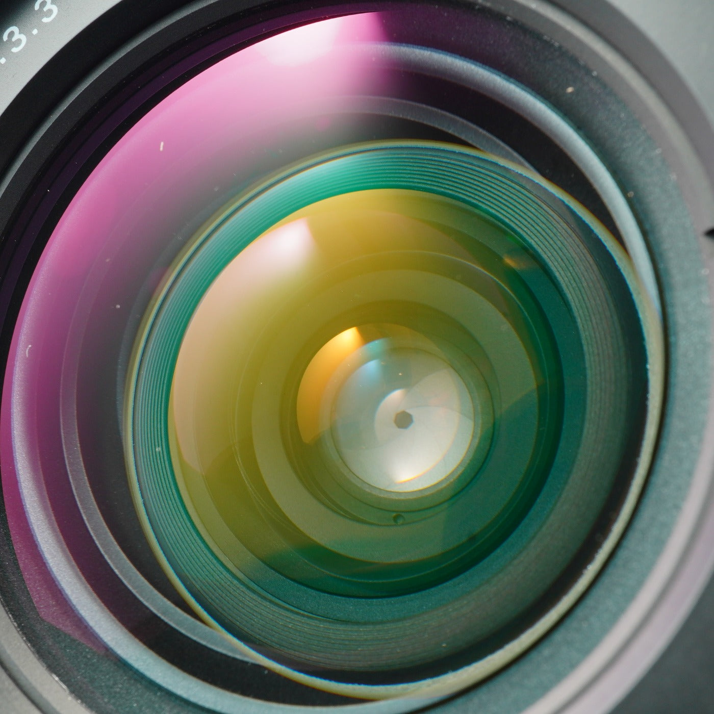 Nikon AF Nikkor 24-50mm F/3.3-4.5 D ズームレンズ