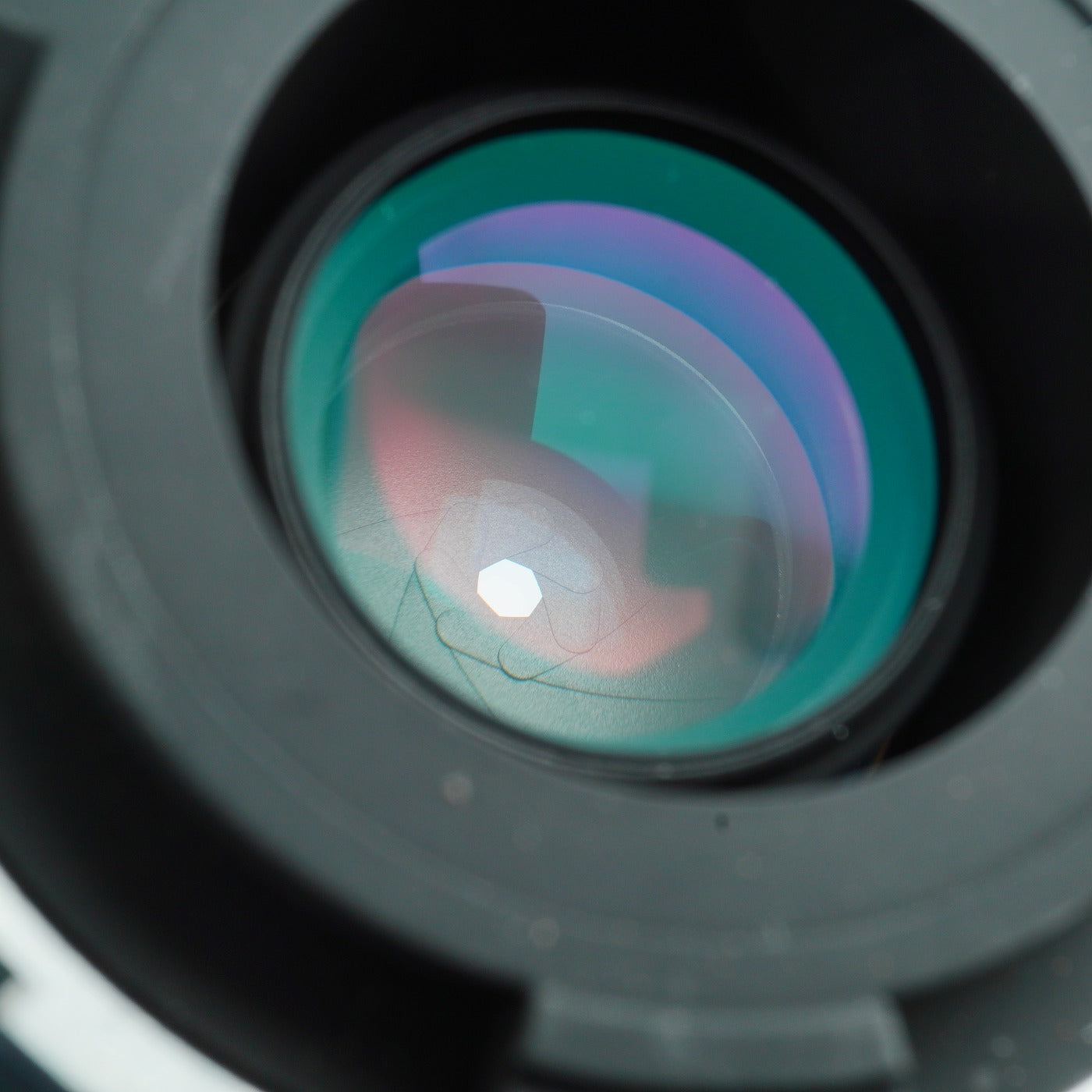 Nikon AF Nikkor 24-50mm F/3.3-4.5 D ズームレンズ
