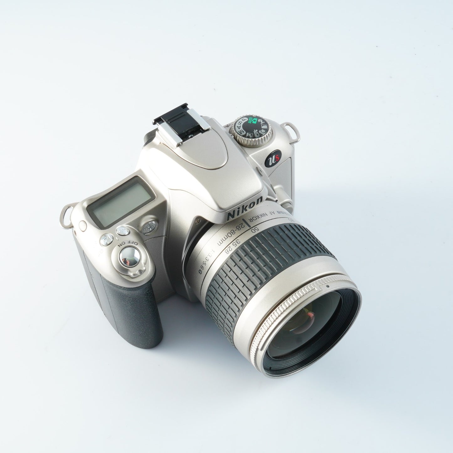 Nikon Us (F55) + AF NIkkor 28-80mm F/3.3-5.6 G AF フィルム一眼レフカメラ
