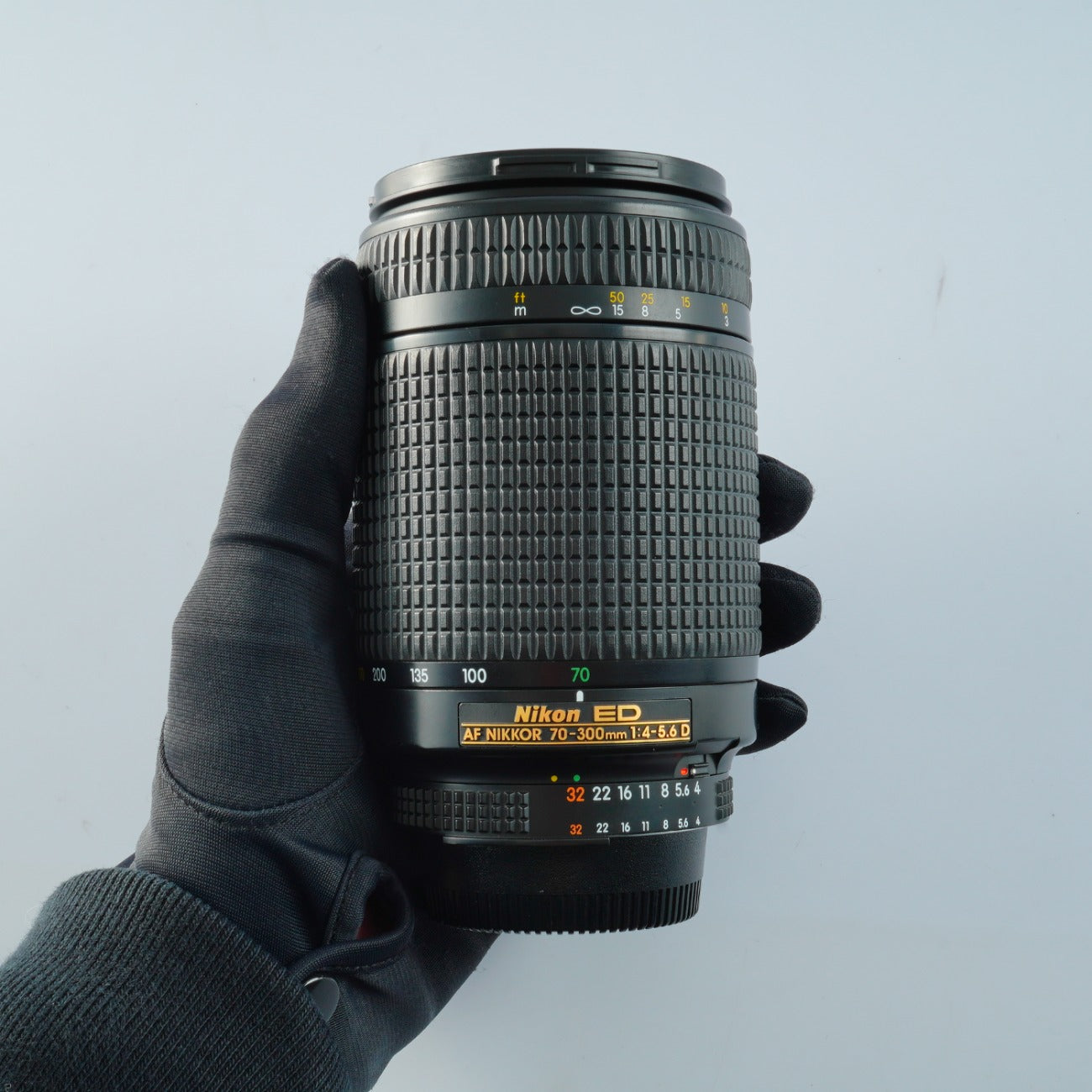 Nikon AF NIKKOR 70-300mm f/4-5.6 D ED ズームレンズ