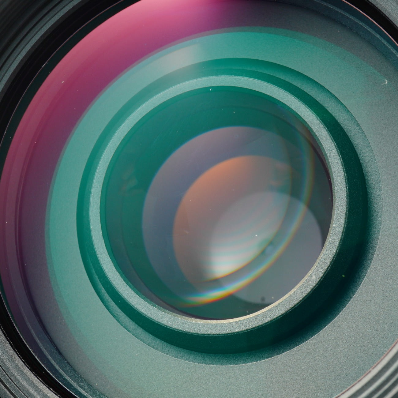 Nikon AF NIKKOR 70-300mm f/4-5.6 D ED ズームレンズ