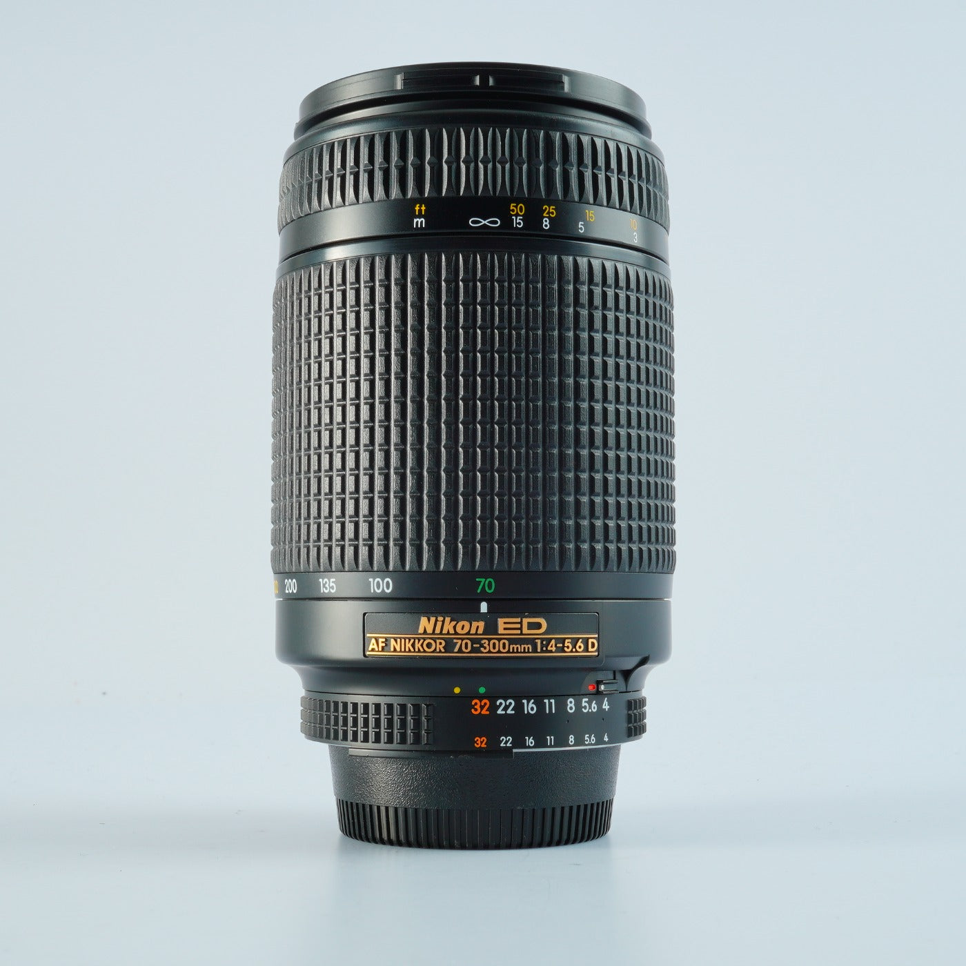 Nikon NIKKOR AF 70-300mm F/4-5.6 D ED ズームレンズ