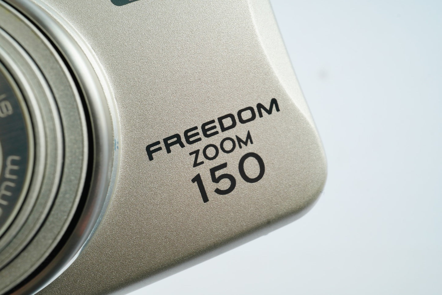 MINOLTA Freedom Zoom 150 Panorama 37.5–150mm コンパクトフィルムカメラ