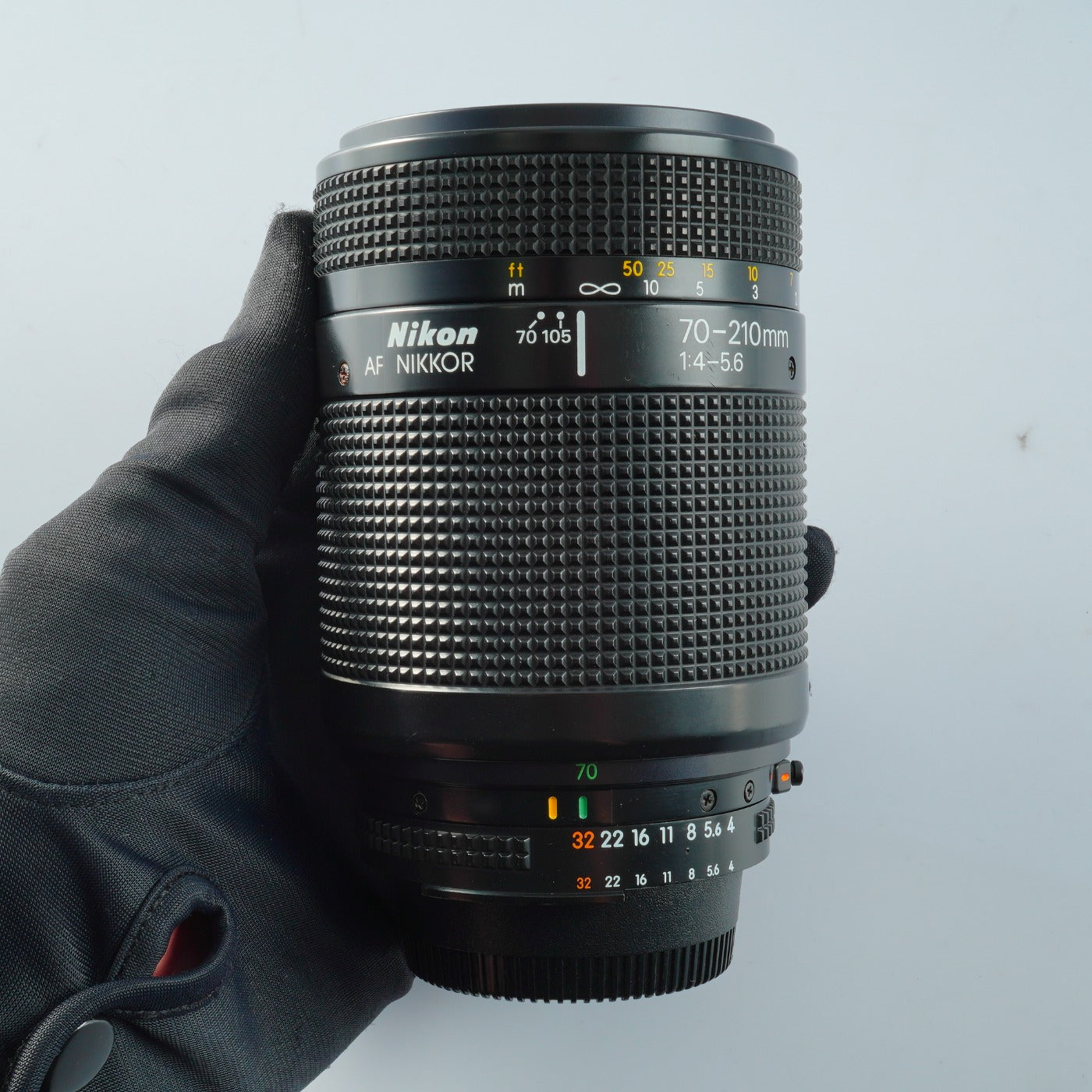Nikon AF NIKKOR 70-210mm F/4-5.6 ズームレンズ