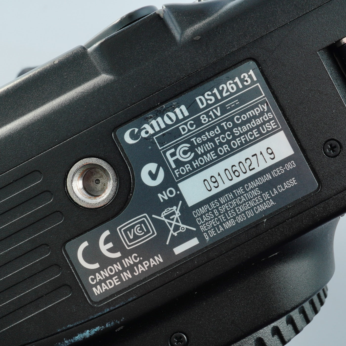 Canon EOS 30D + EF-S 18-55mm F/3.5-5.6 IS + CF 2GB デジタル一眼レフカメラ