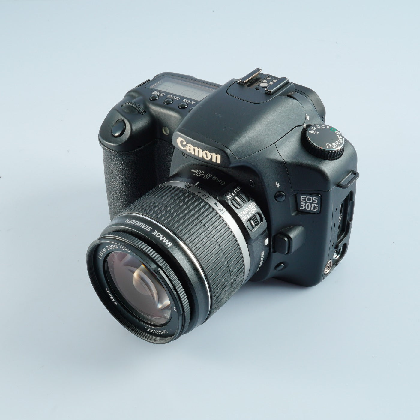 Canon EOS 30D + EF-S 18-55mm F/3.5-5.6 IS + CF 2GB デジタル一眼レフカメラ