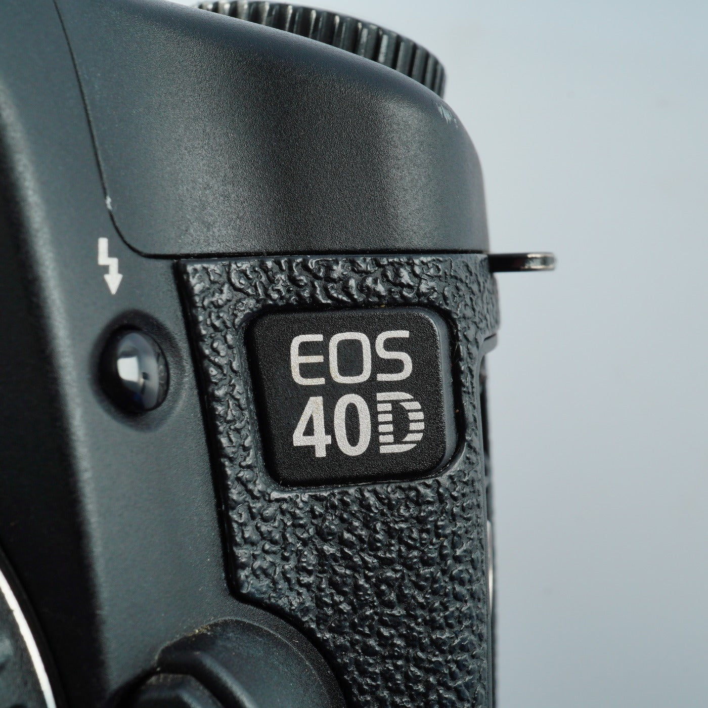 Canon EOS 40D + EF-S 18-55mm F/3.5-5.6 Ⅱ USM デジタル一眼レフカメラ