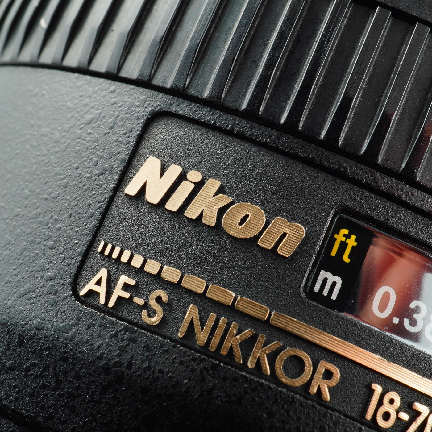 Nikon AF-S DX NIKKOR 18-70mm F/3.5-4.5 G ED ズームレンズ