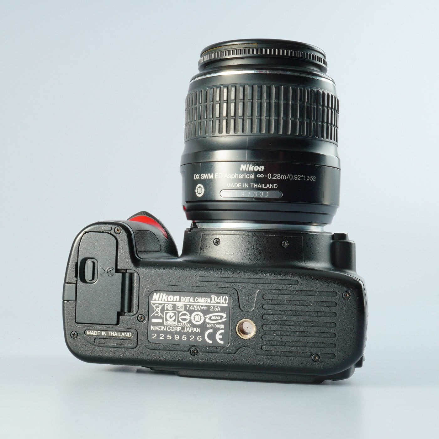 Nikon D40 +AF-S DX NIKKOR 18-55mm F/3.5-5.6 GⅡ ED デジタル一眼レフカメラ