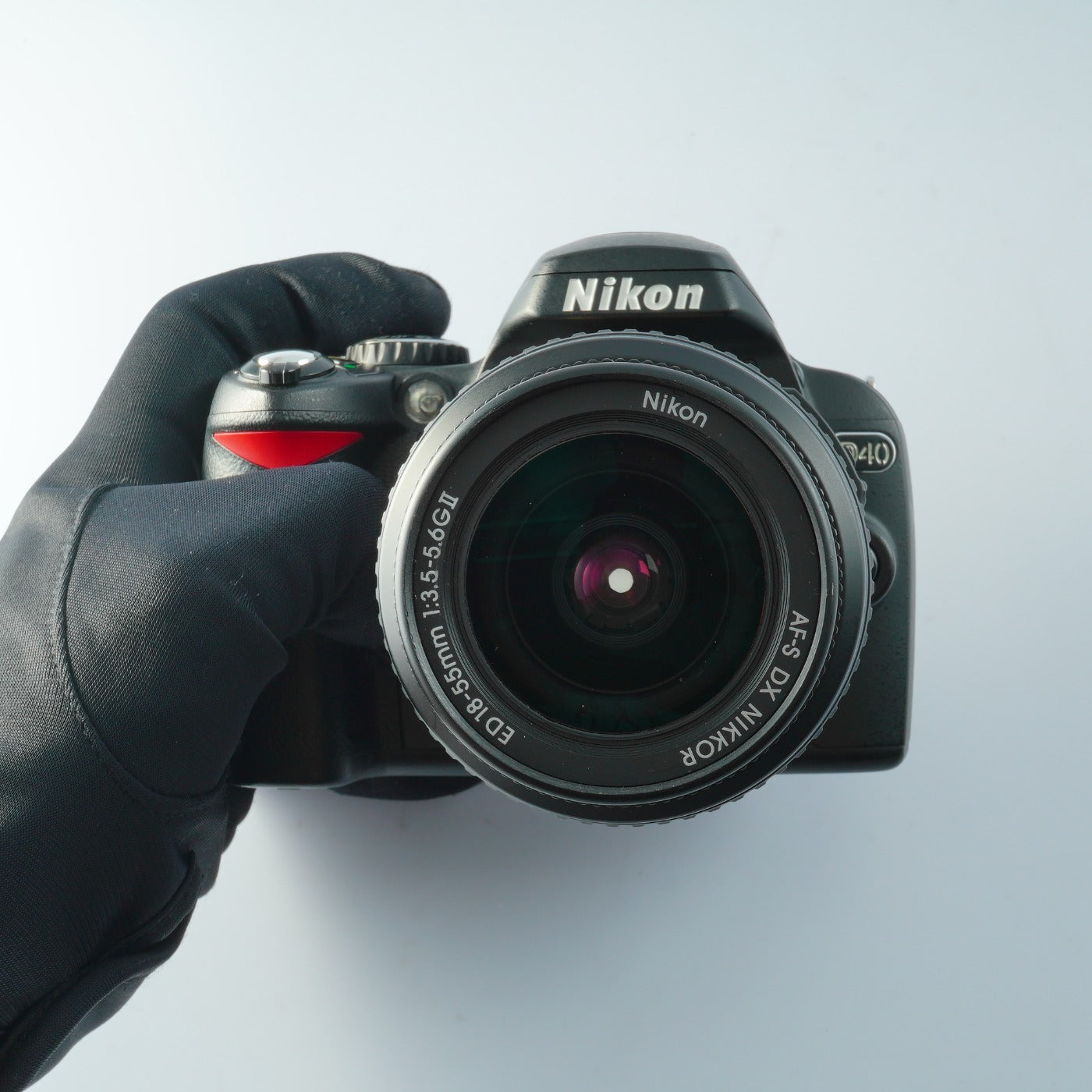 Nikon D40 +AF-S DX NIKKOR 18-55mm F/3.5-5.6 GⅡ ED デジタル一眼レフカメラ
