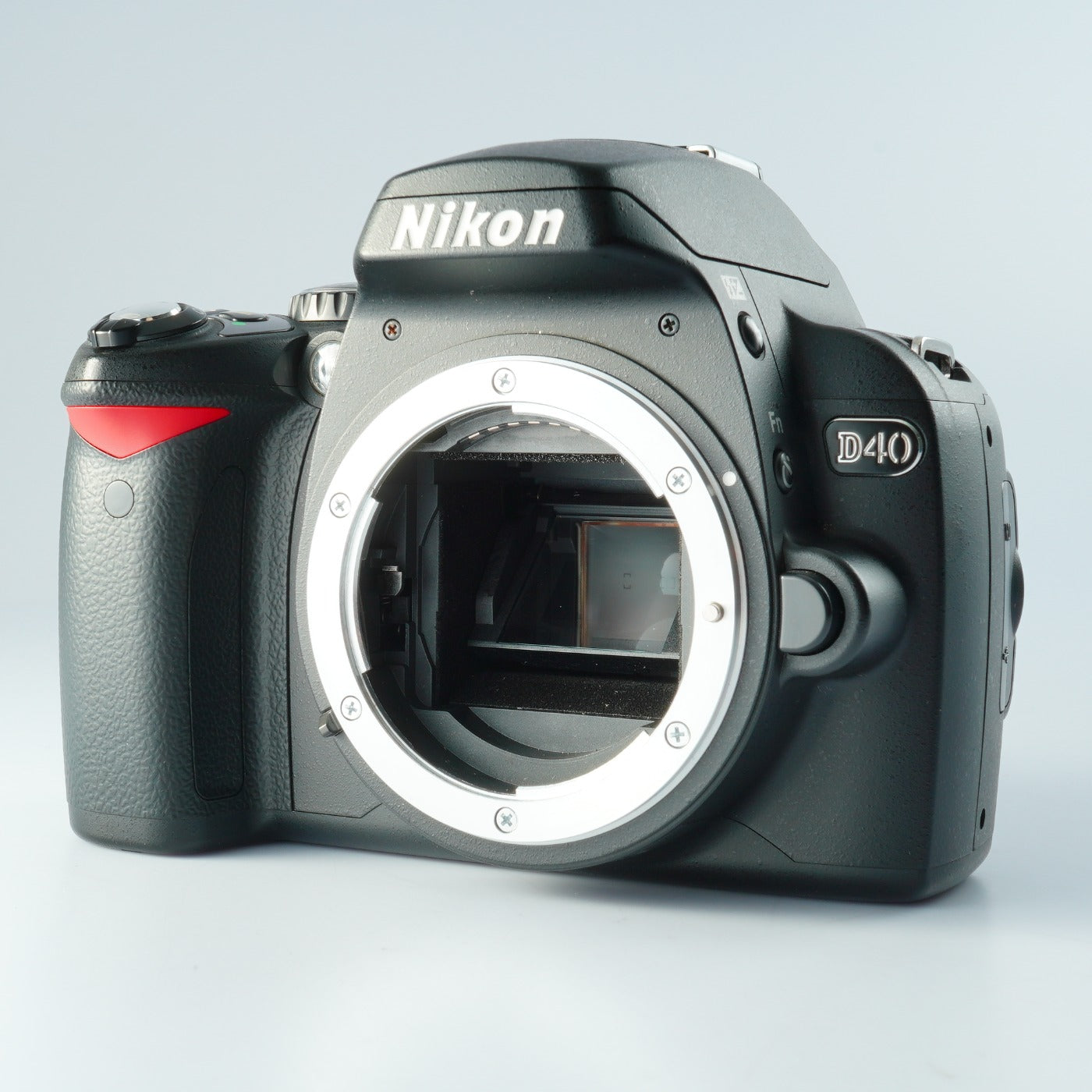 Nikon D40 +AF-S DX NIKKOR 18-55mm F/3.5-5.6 GⅡ ED デジタル一眼レフカメラ
