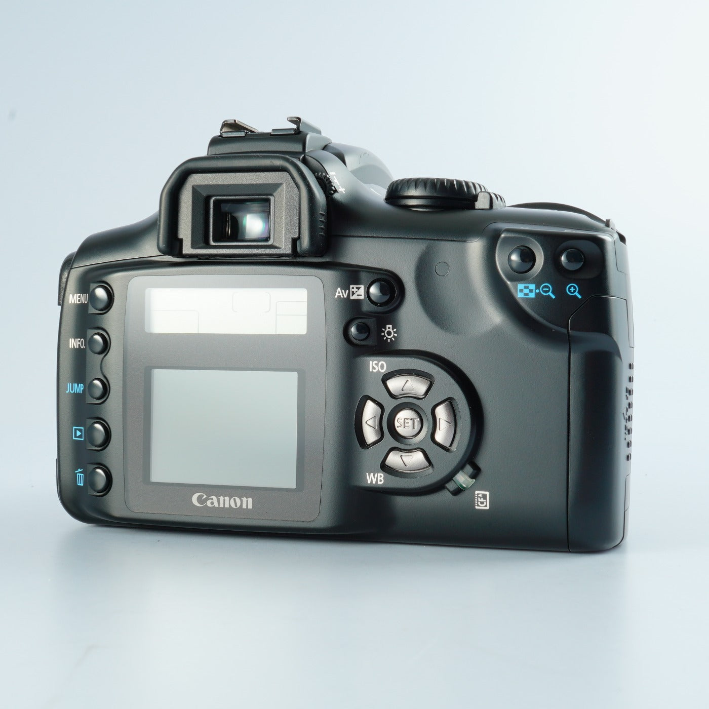 Canon EOS Kiss Digital N + EF-S 18-55mm F/3.5-5.6 Ⅱ USM デジタル一眼レフカメラ