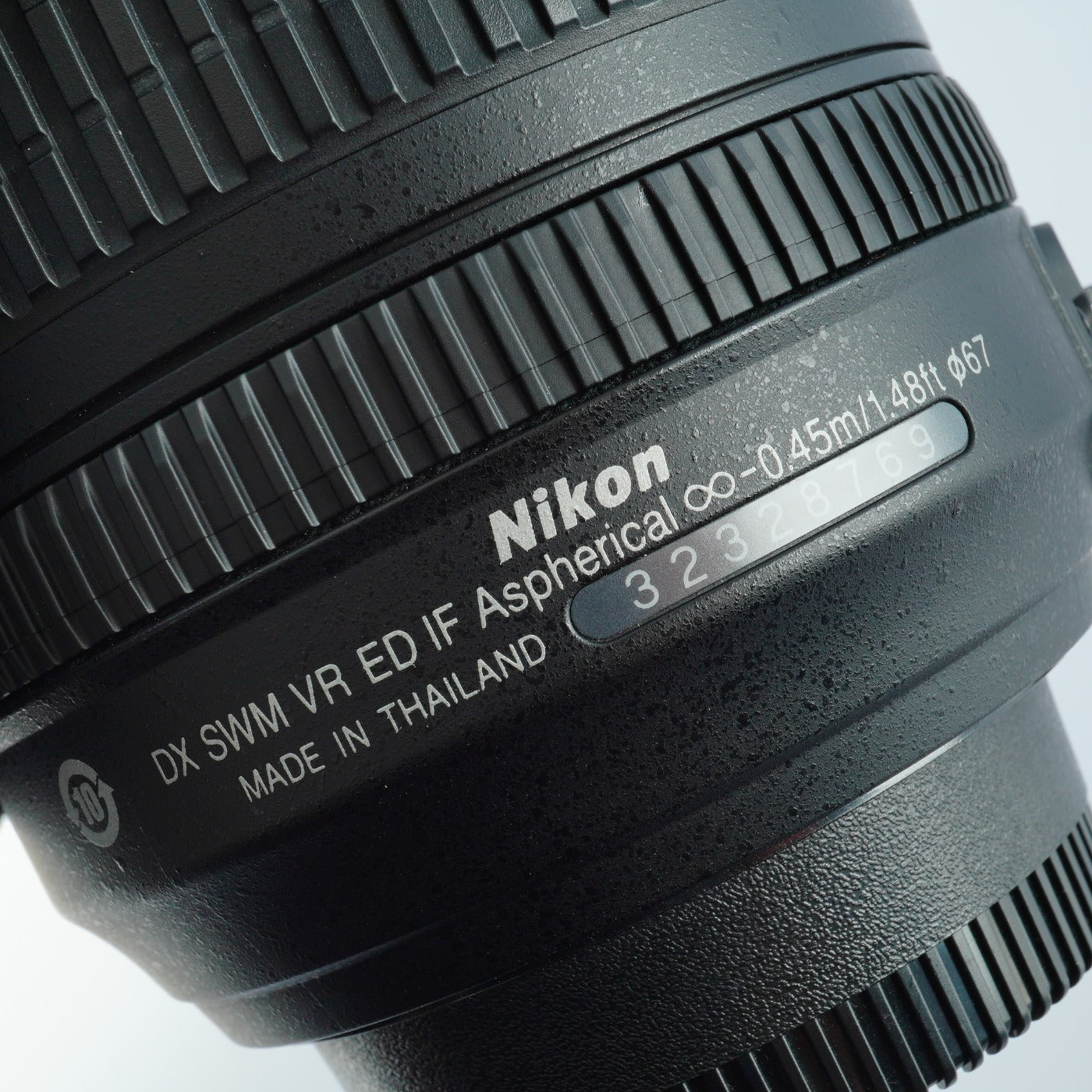 Nikon AF-S DX NIKKOR 18-105mm F/3.5-5.6G ED VR ズームレンズ