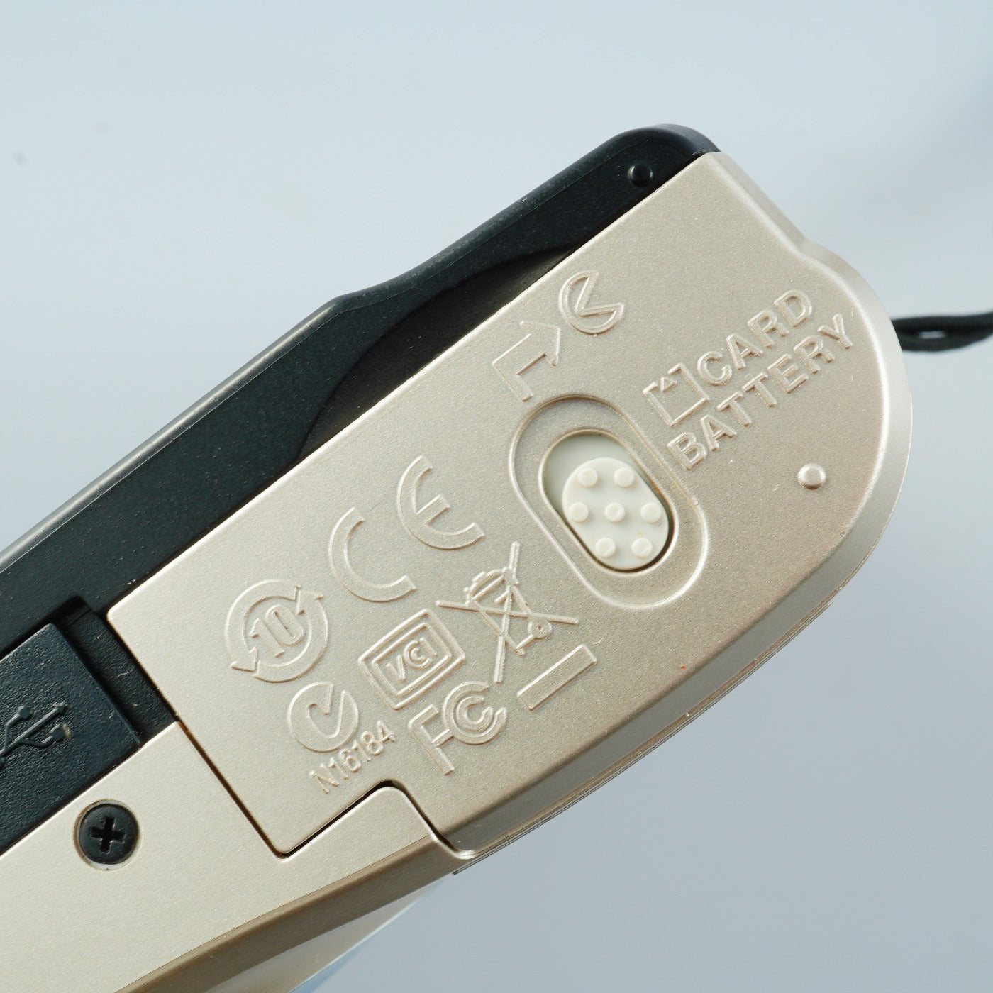 Nikon Coolpix L22 + SD 2GB コンパクトデジタルカメラ