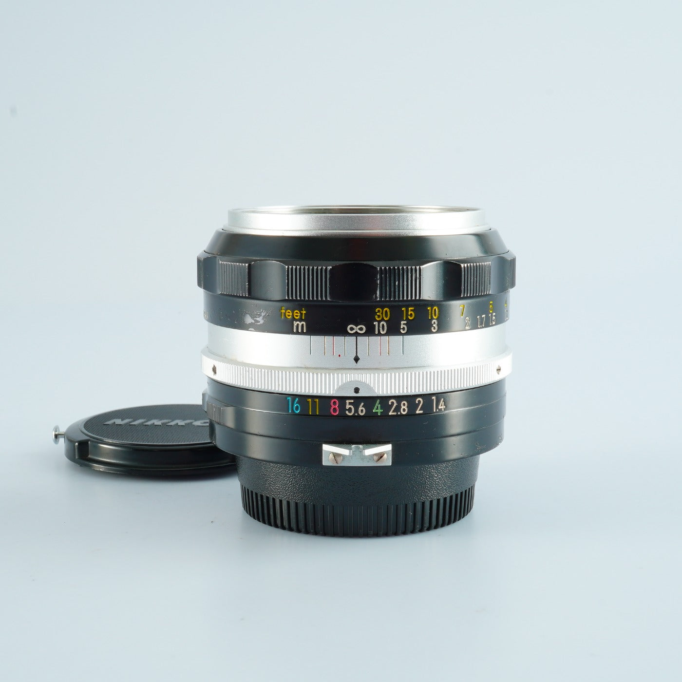 Nikon NIKKOR-S Auto 50mm F/1.4 非Ai 単焦点レンズ