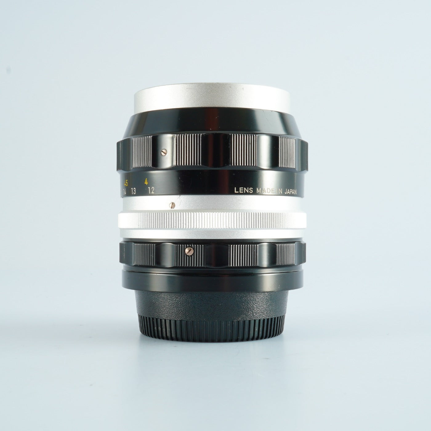 Nikon Nikkor-P Auto 105mm F/2.5 非Ai Nippon kougaku 単焦点レンズ