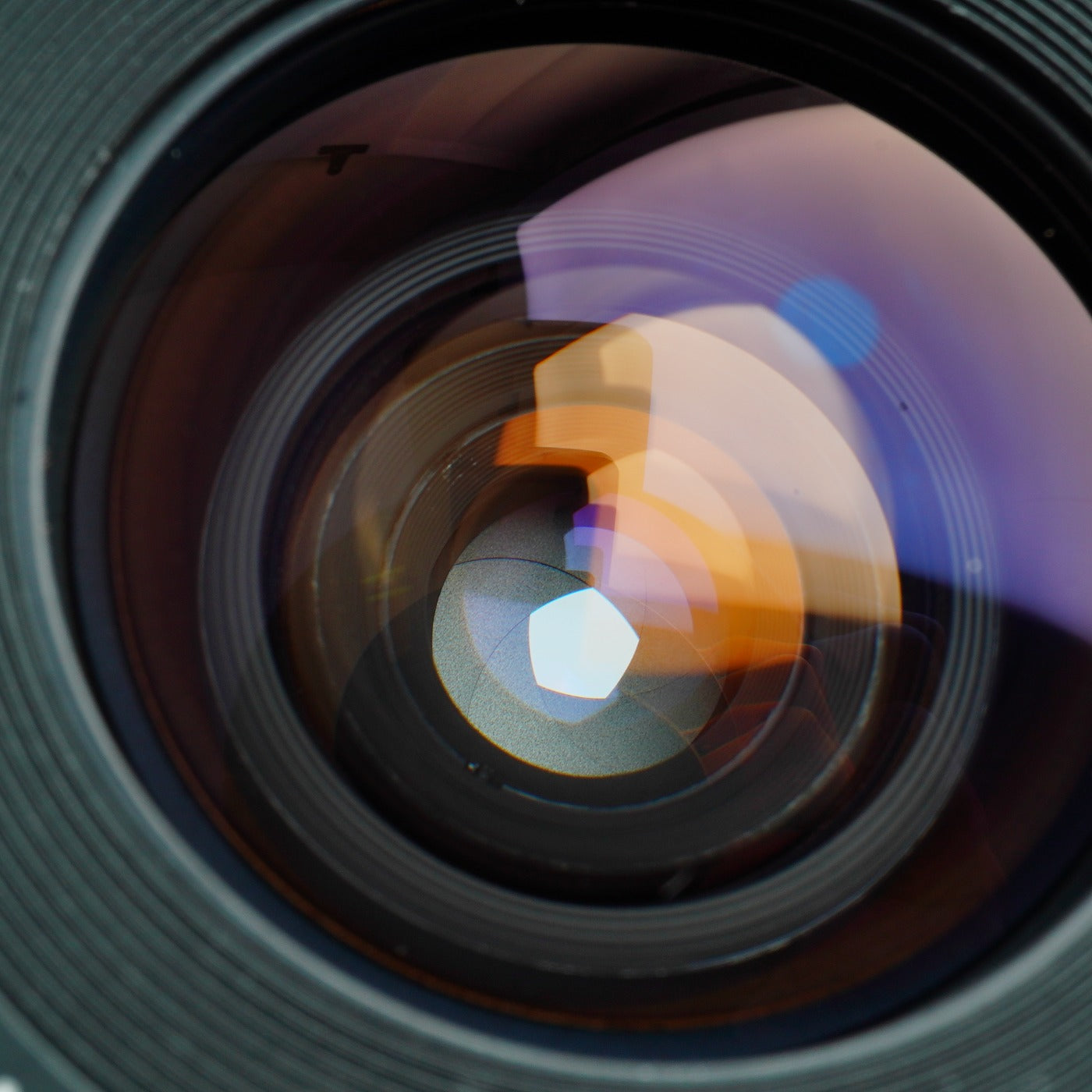Canon FD 28mm F/2.8 s.c. 単焦点レンズ