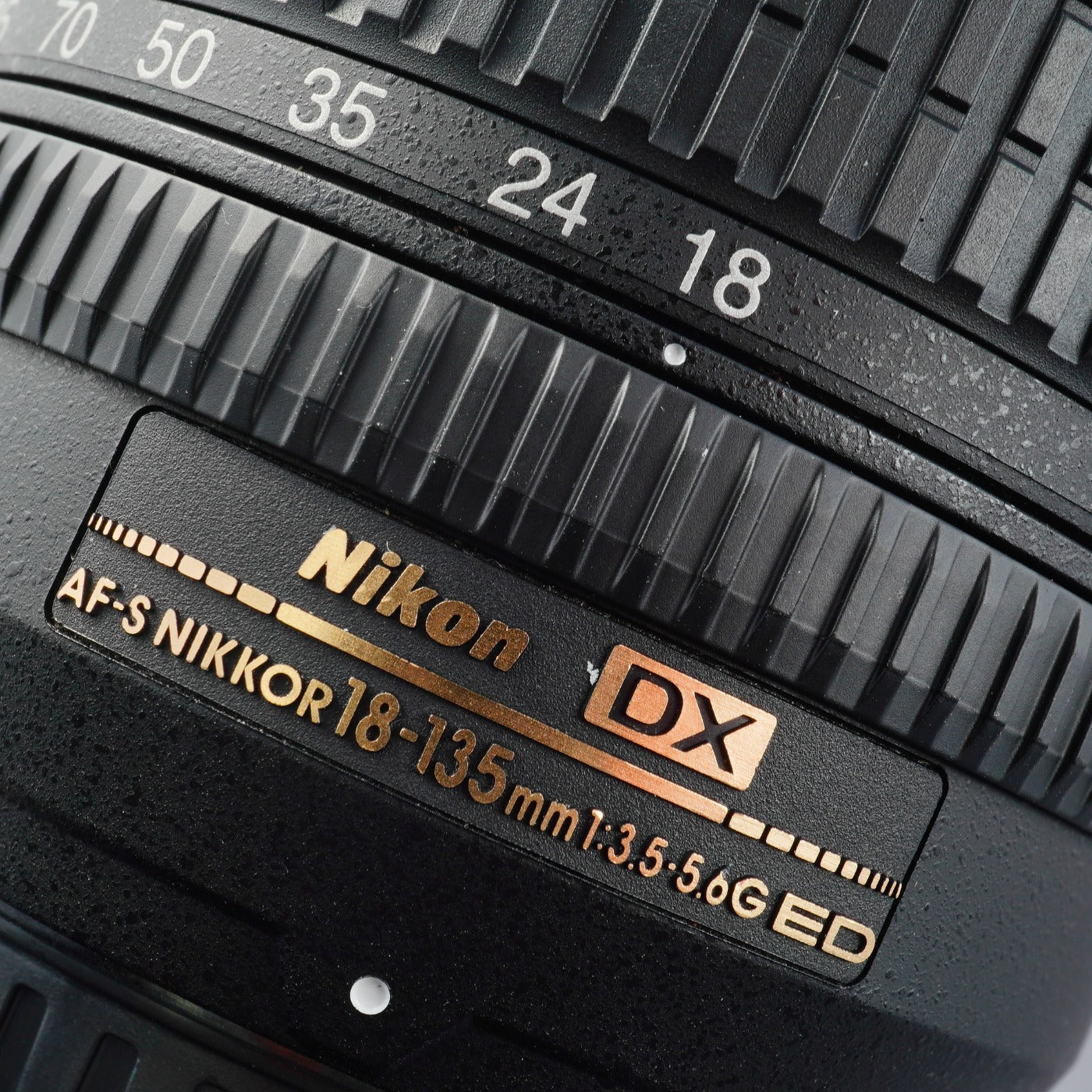 Nikon AF-S DX NIkkor 18-135mm F/3.5-5.6 G ED ズームレンズ