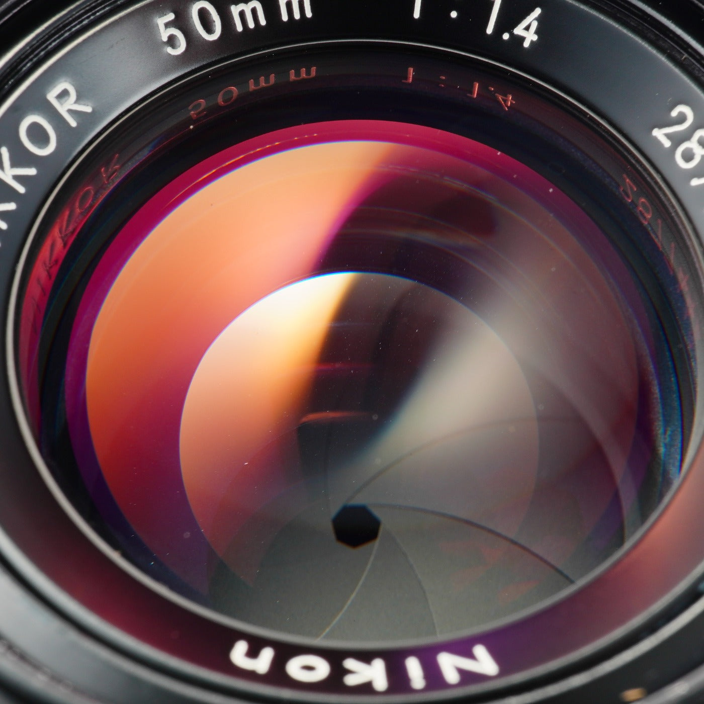 Nikon New Nikkor 50mm f/1.4 非Ai 単焦点レンズ