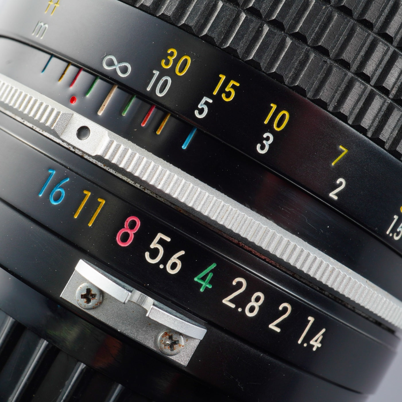 Nikon New Nikkor 50mm f/1.4 非Ai 単焦点レンズ