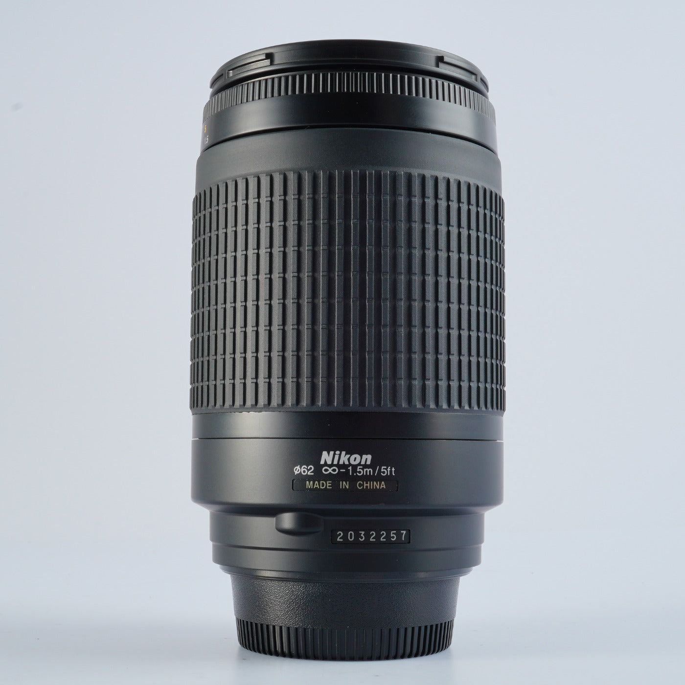 Nikon AF NIKKOR 70-300mm f/4-5.6 G ズームレンズ