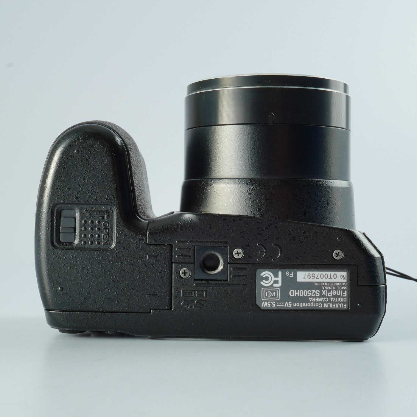 FUJIFILM Finiepix S2500HD + SD 2GB コンパクトデジタルカメラ