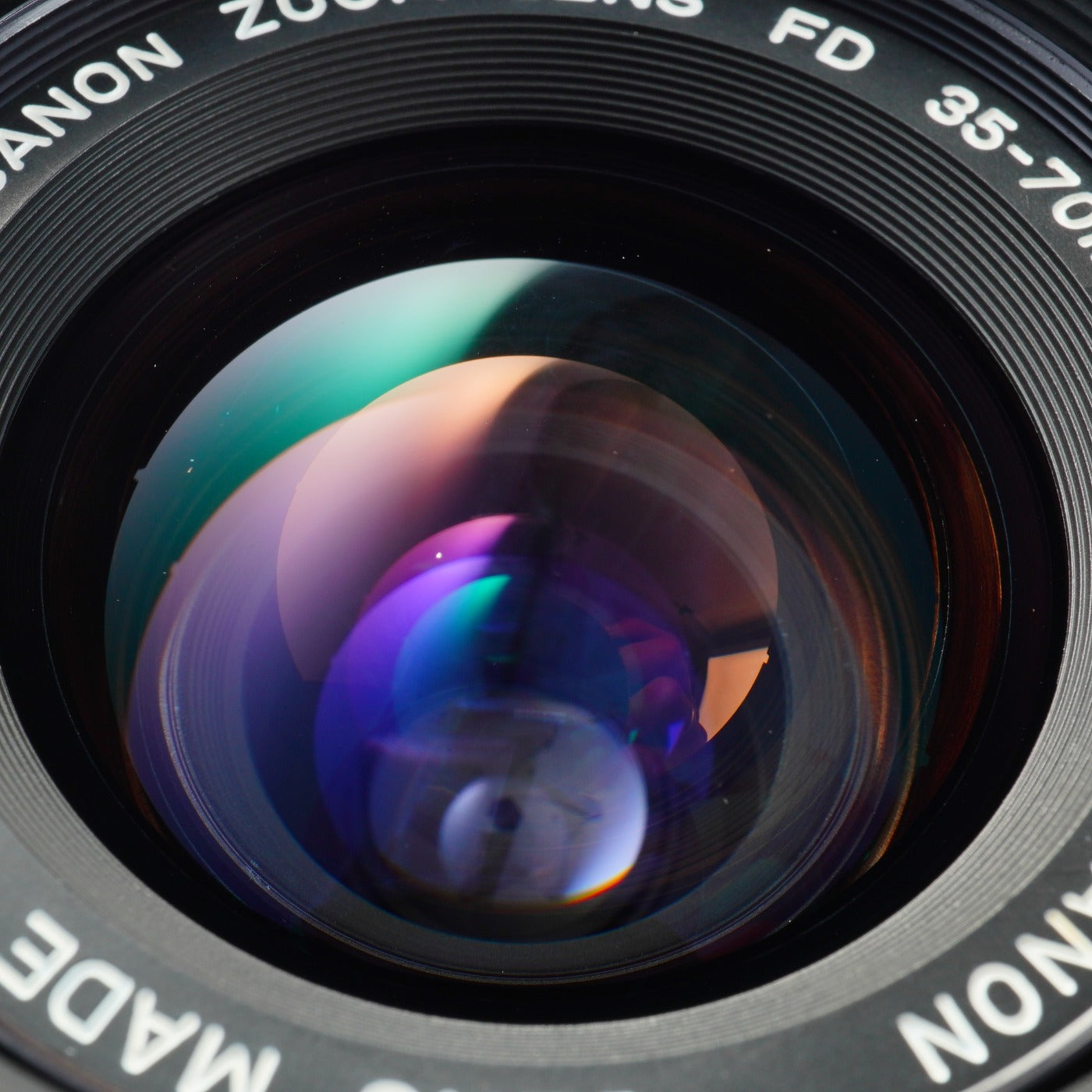 Canon FD 35-70mm F/4 ズームレンズ
