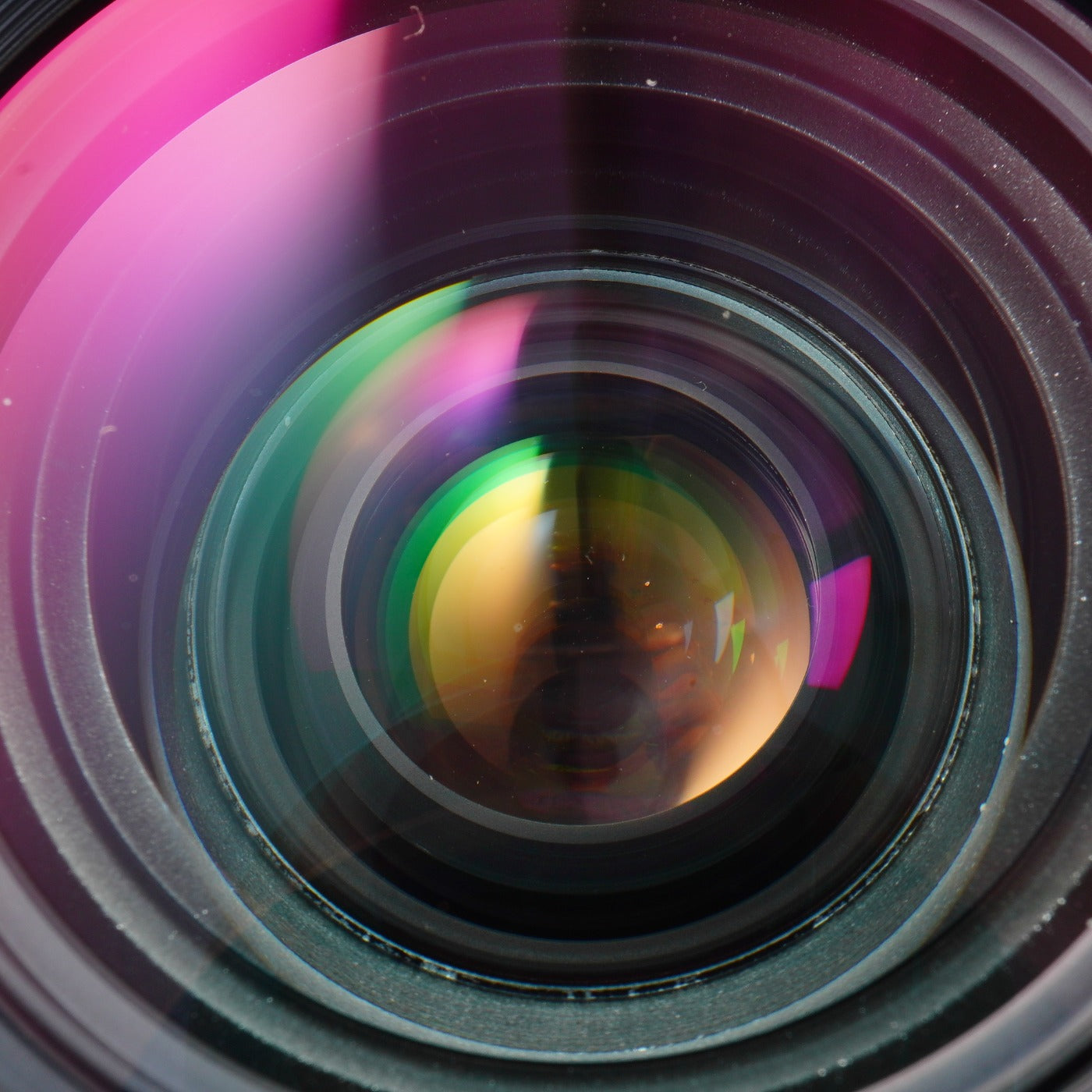 Nikon Ai-s Zoom Nikkor 28-85mm f/3.5-4.5 ズームレンズ