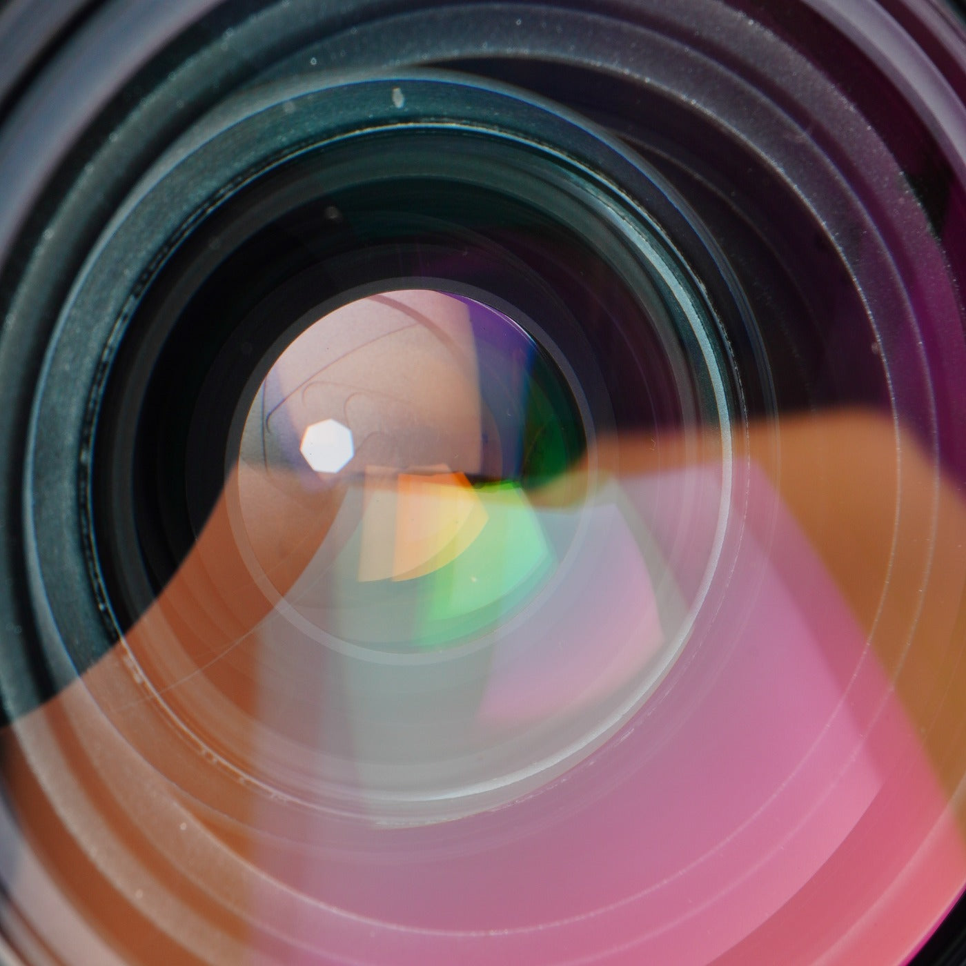 Nikon Ai-s Zoom Nikkor 28-85mm f/3.5-4.5 ズームレンズ