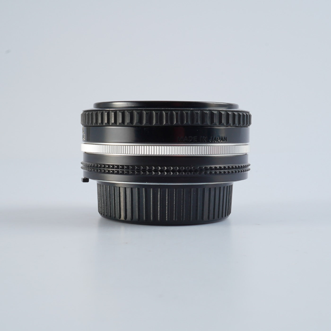 Nikon NIKKOR 50mm f/1.8 Ai-S 単焦点レンズ