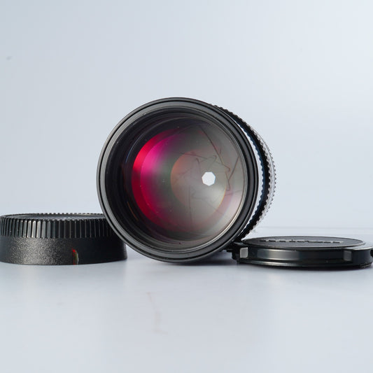 Nikon Ai Nikkor 135mm F/2.8 単焦点レンズ