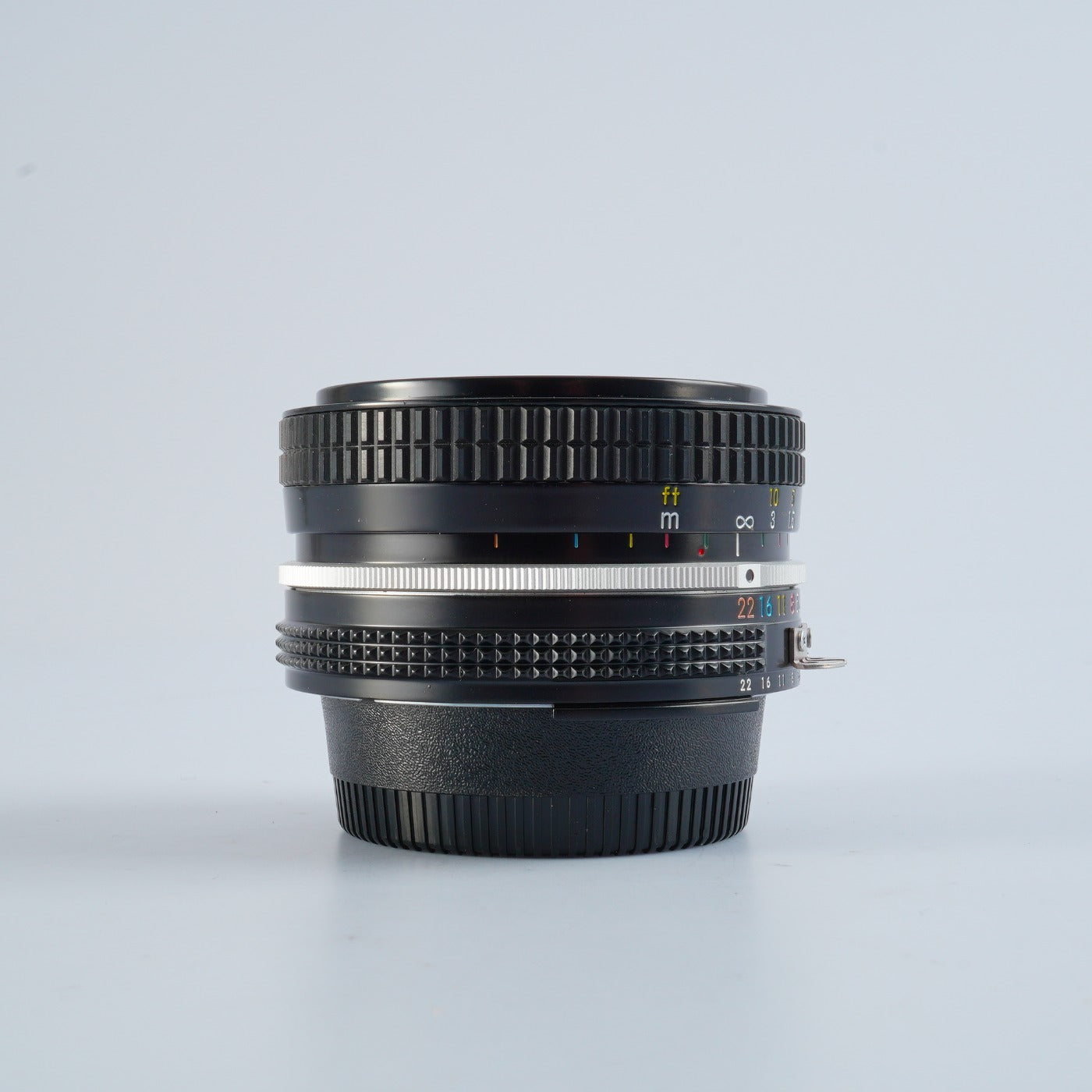 Nikon Ai Nikkor 20mm F/4 単焦点レンズ