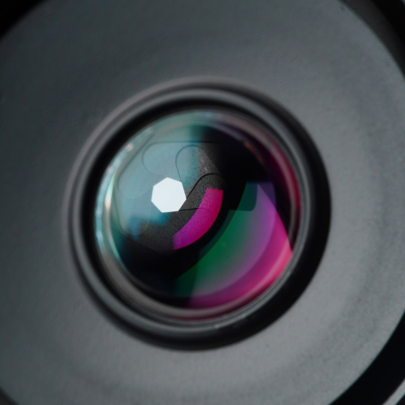Nikon Ai Nikkor 20mm F/4 単焦点レンズ