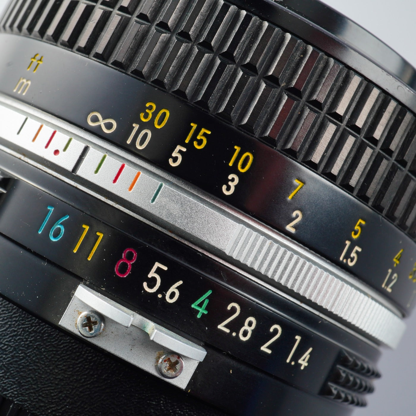 Nikon New Nikkor 50mm f/1.4 非Ai 単焦点レンズ