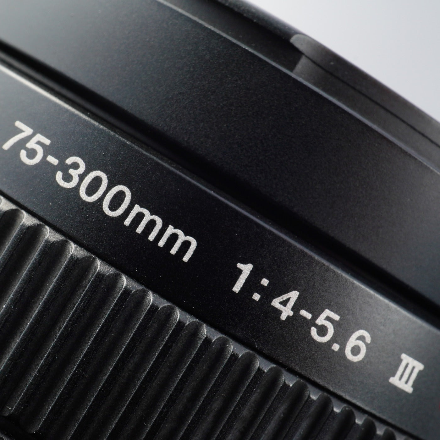 Canon EF 75-300mm F/4-5.6 Ⅲ USM ズームレンズ