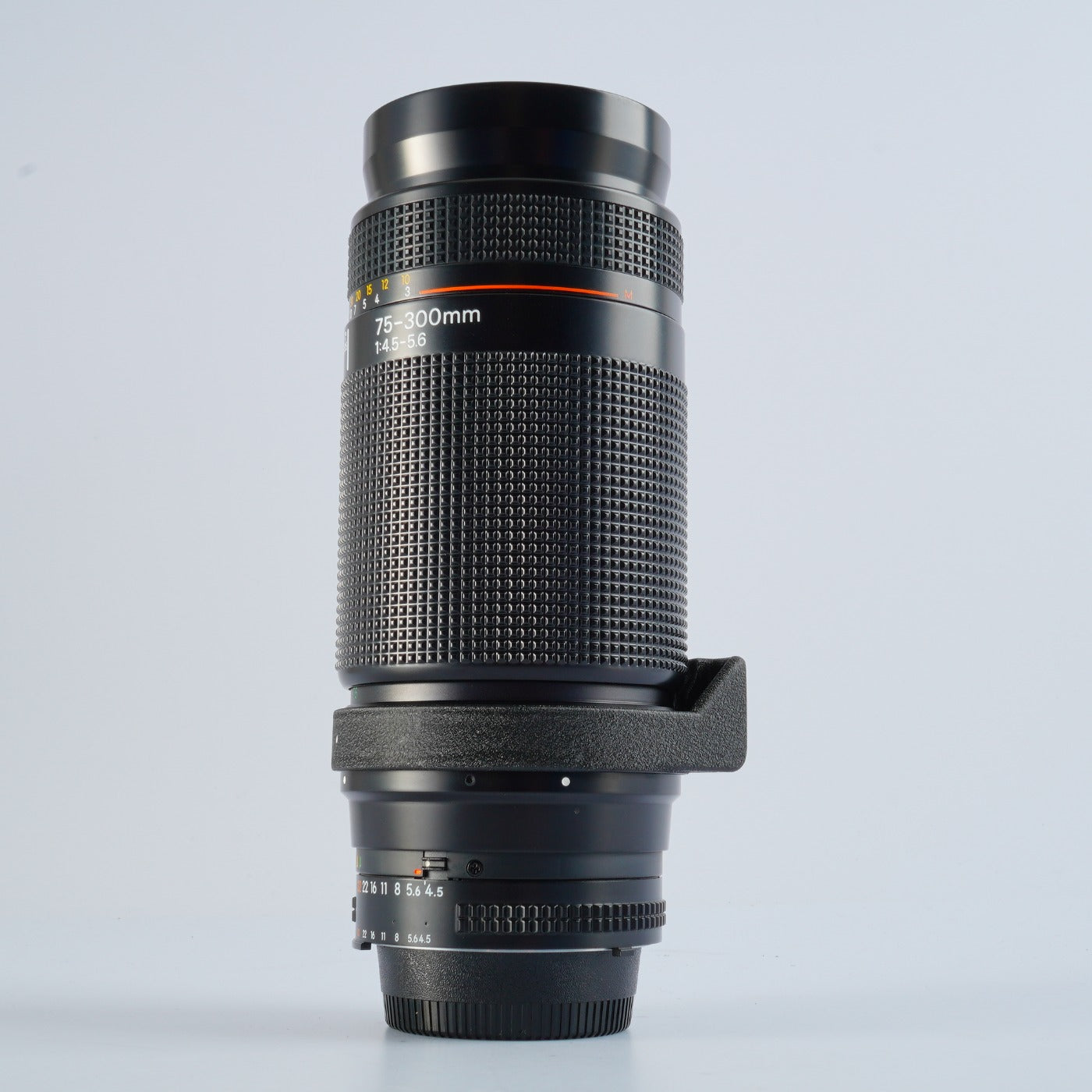 Nikon AF Nikkor 75-300mm F/4.5-5.6 ズームレンズ