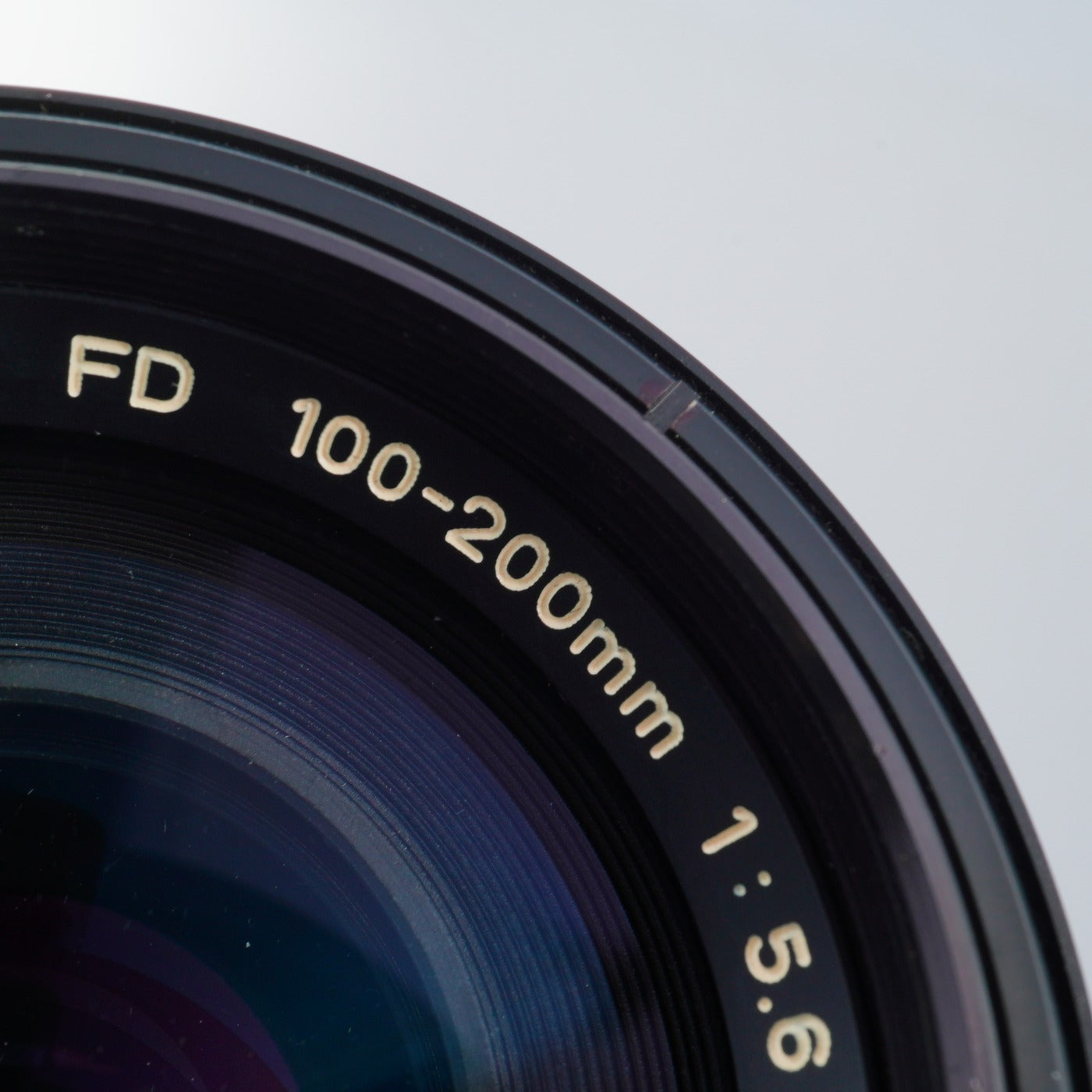 Canon FD 100-200 F/5.6 ズームレンズ