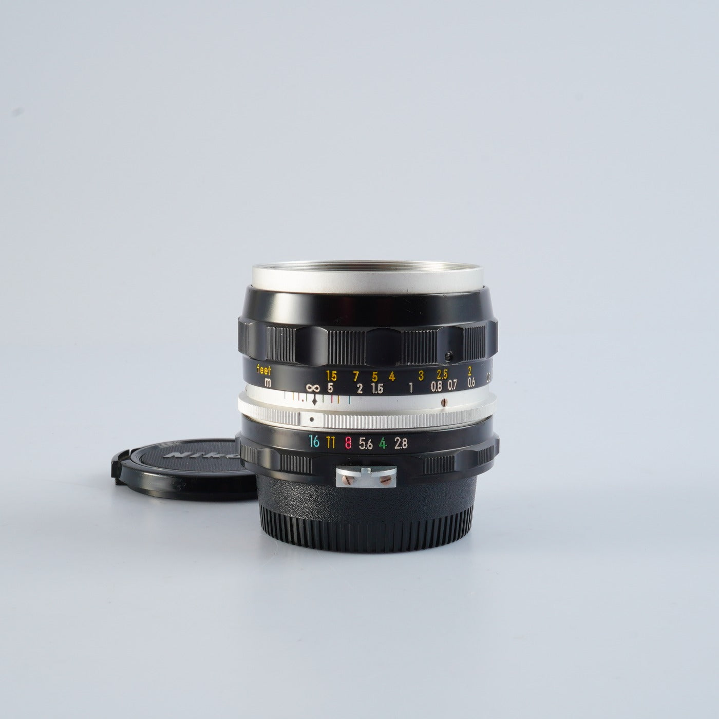 Nikon NIKKOR-S Auto 35mm F/2.8 非Ai 単焦点レンズ