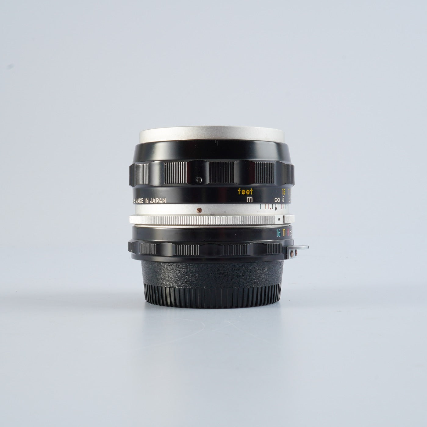 Nikon NIKKOR-S Auto 35mm F/2.8 非Ai 単焦点レンズ