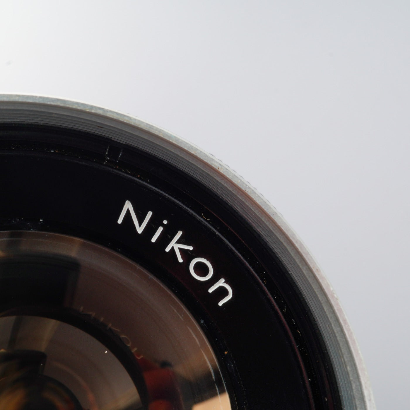Nikon NIKKOR-S Auto 35mm F/2.8 非Ai 単焦点レンズ