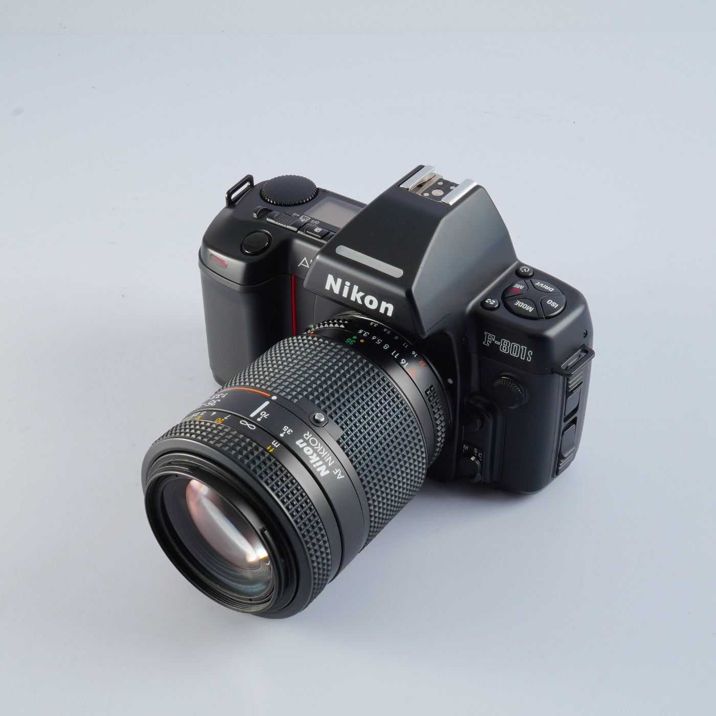 Nikon Nikon F-801s + AF Nikkor 35-105 F/3.5-4.5 AF フィルム一眼レフカメラ