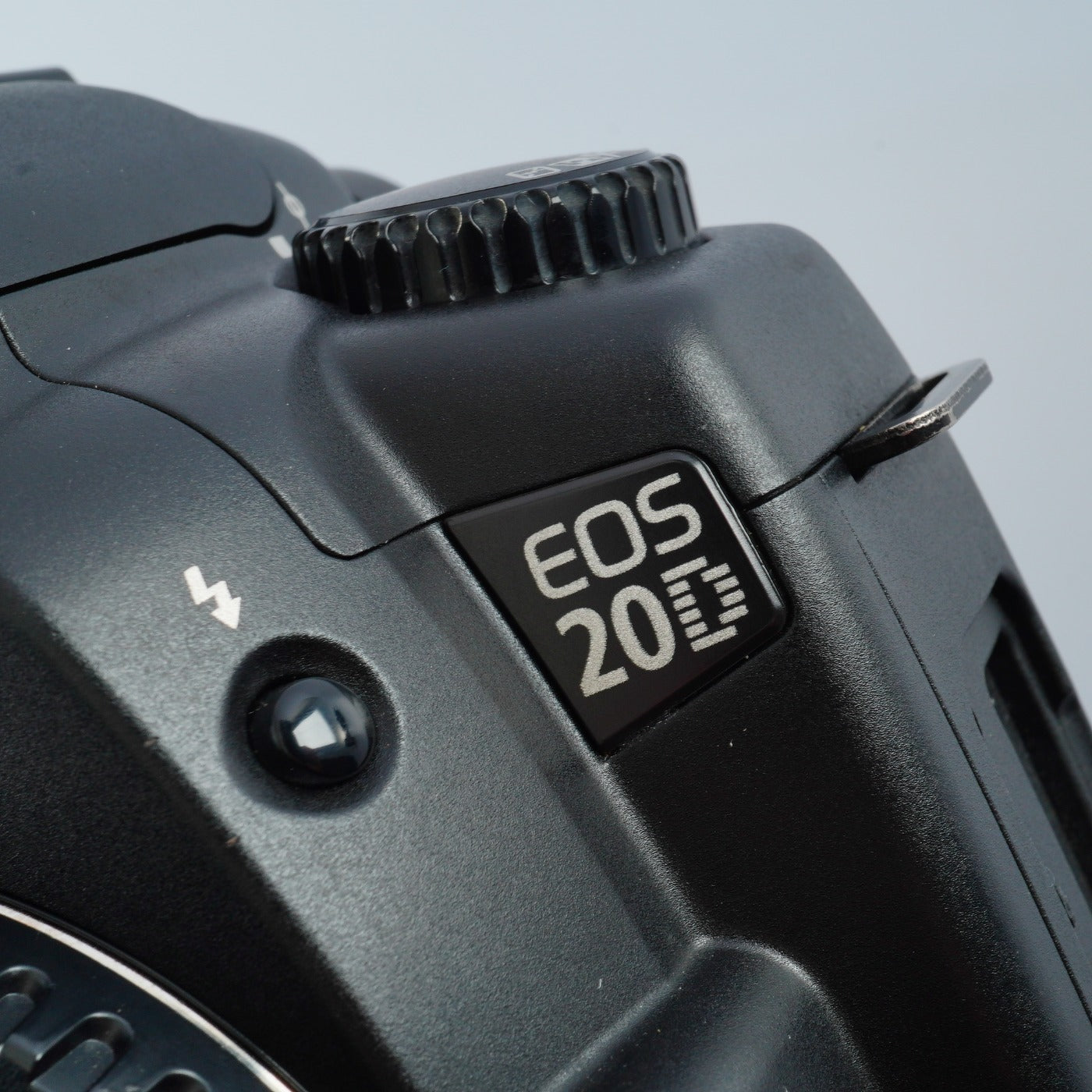 Canon EOS 20D + EF-S 18-55mm F/3.5-5.6 Ⅱ USM デジタル一眼レフカメラ