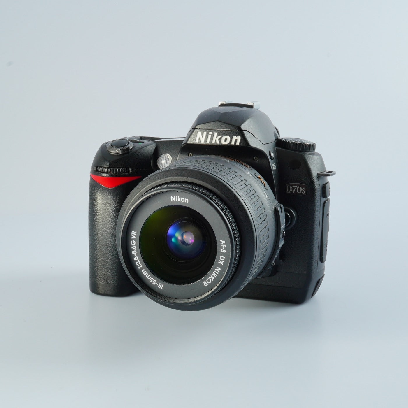 Nikon D70s + AF‑S DX Zoom Nikkor 18‑55mm F/3.5‑5.6 G ED デジタル一眼レフカメラ