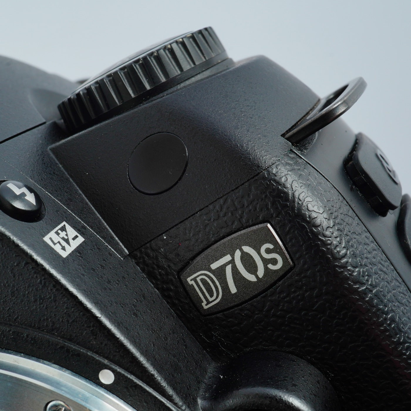 Nikon D70s + AF‑S DX Zoom Nikkor 18‑55mm F/3.5‑5.6 G ED デジタル一眼レフカメラ