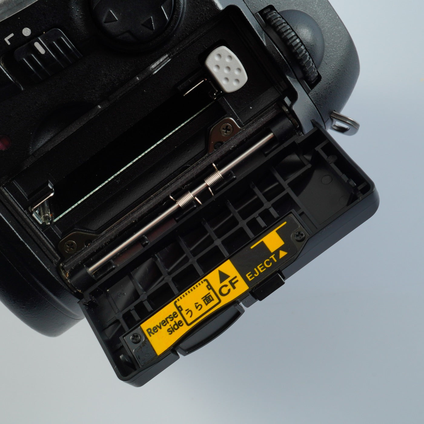 Nikon D70s + AF‑S DX Zoom Nikkor 18‑55mm F/3.5‑5.6 G ED デジタル一眼レフカメラ